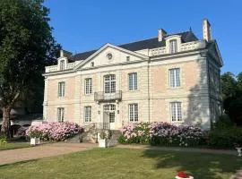 Le Petit Serrant - maison d'hôtes d'exception