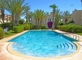 Magnifique Villa Golf du Soleil，位于Inezgane的酒店