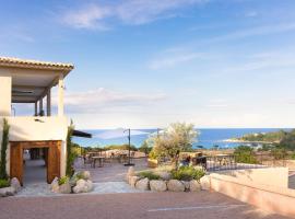 Hôtel A Cala - Suites piscines privées et vue mer，位于法沃内的酒店