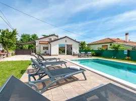 Cozy House with Pool near Rovinj