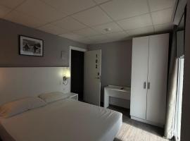 Hostal B and B Benidorm，位于贝尼多姆的酒店