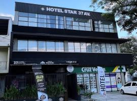 Star AV 37 HOTEL，位于伊瓦格的酒店