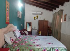 Hospedaje Luque Flughafennähe 5 min，位于Caña de Castilla的酒店