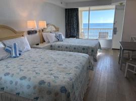 Cozy Ocean View Studio, pools are not open，位于代托纳海滩的酒店