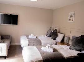 Brand New Studio Gem sleeps 3，位于Thornton Heath的酒店