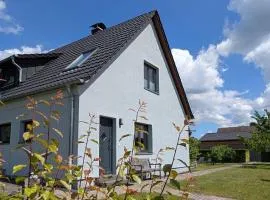 Ferienwohnung-Am-Ufer-an-der-Mueritz