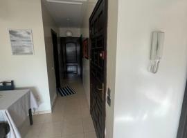Chambre zuiten，位于卡萨布兰卡的酒店