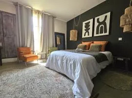 La Maison de Lyna - Suites de charme intra-muros avec parking & autonomie