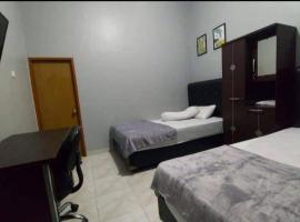 Homestay Pipa，位于Sukarami的酒店