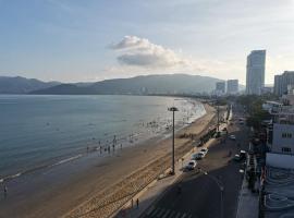 Khách sạn view biển Vi-Vu Quy Nhơn，位于归仁的酒店