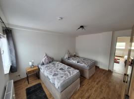 Gemütliches Dachapartment，位于孔茨的酒店