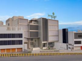 Lemon Tree Hotel, Jamnagar，位于贾姆讷格尔的酒店