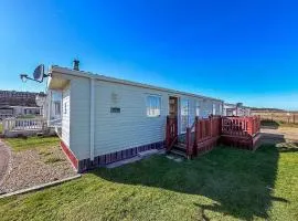 Great 6 Berth Caravan With Decking By The Beach In Suffolk Ref 40023Nd