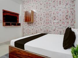 Hotel O Royal Park，位于阿尔瓦尔的酒店