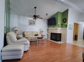 Mandarin I95 2 bedrooms Quiet area Backyard