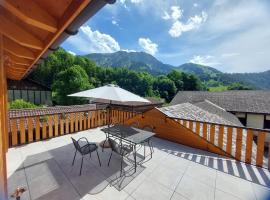 Le Loft Attic Jaun，位于Im Fang的酒店