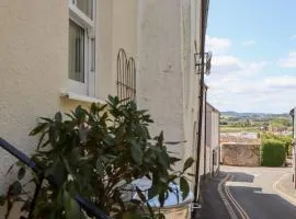 5 Exe Street