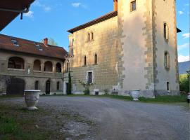L'Appart' du Château avec sauna - Annecy 15 min，位于阿尔巴的酒店