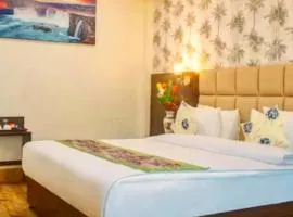 Mirror Hotel