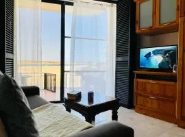 Seafront Maisonette Ocean Views & Terrace