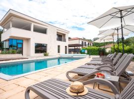 VSG Resort - Apartments 200m from Beach, Pool, Sauna & Jacuzzi，位于科里米诺的酒店