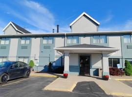 Quality Inn & Suites Benton Harbor - St Joseph，位于本顿港的酒店