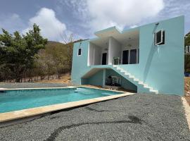 Beach House, Tranquil Santirome Studio 2，位于Westpunt的酒店