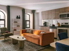 Sonder by Marriott Bonvoy Penny Lane Apartments Old Montreal，位于蒙特利尔的酒店
