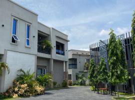 Romeo Court，位于阿库雷的酒店