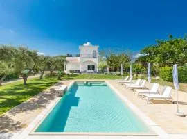 Villa Cometa by Perle di Puglia
