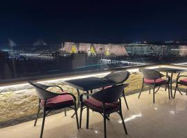 Jewel Grand Pyramids Hotel，位于开罗的酒店