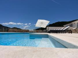 Villa Mbita Sardegna，位于Brunella的酒店
