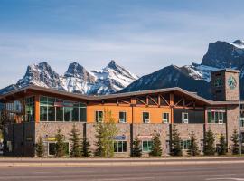 Canmore Downtown Hostel，位于坎莫尔的酒店
