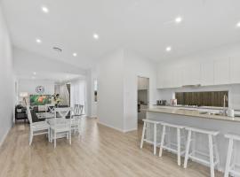 Brand New Beach House，位于安特兰斯的酒店
