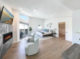 Luxury Stay Corona del Mar, Short Walk to Beach