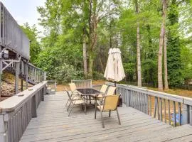 Deck and Game Room Family Home in Stockbridge!