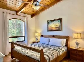 Puerto Nuevo Surf Casita Encanto 1BR with pool