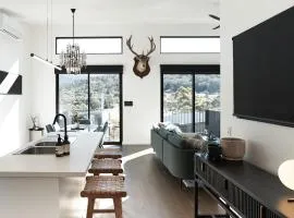 PISTE LUXURY CHALET - Lake Crackenback Resort