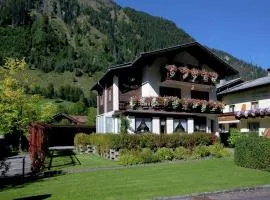 Chalet in Fusch near Ski Lift and Lake, cleaning included