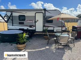 La Gozadera Park RV 1，位于萨利纳斯的酒店