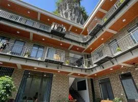 Bamboo Riverside Homestay