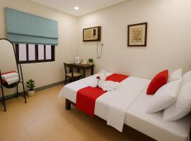 Double Room near walking street Angeles city，位于Malabañas的酒店