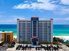 Radisson Beachfront Hotel - Panama City Beach，位于巴拿马城海滩的酒店