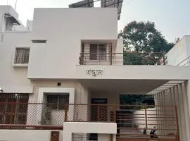 Manjul Bungalow