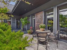 Hotel Gothards，位于库尔迪加的酒店