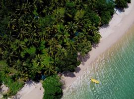 Belongas Bay Lodge，位于Blongas的酒店