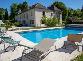La Porte d'Arcy - grand jardin et piscine privée