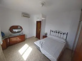 Habitación Frente al Mercadona A