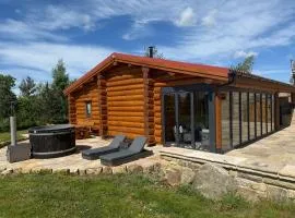 Entire Luxury Log Cabin Sleeps 6 with Private Hot Tub & Scenic Views near Durham & Bishop Auckland