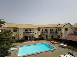 TRANQUIL RESORT HOTEL，位于Brusubi的酒店